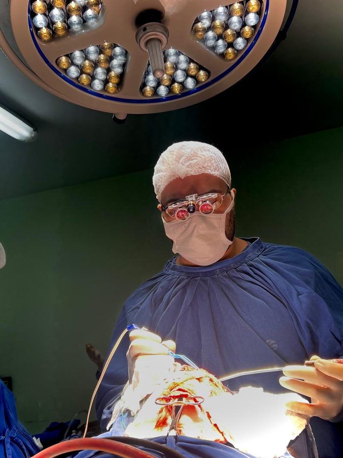 Neuralgia do Trigêmeo - Dr. Saulo Teixeira em cirurgia